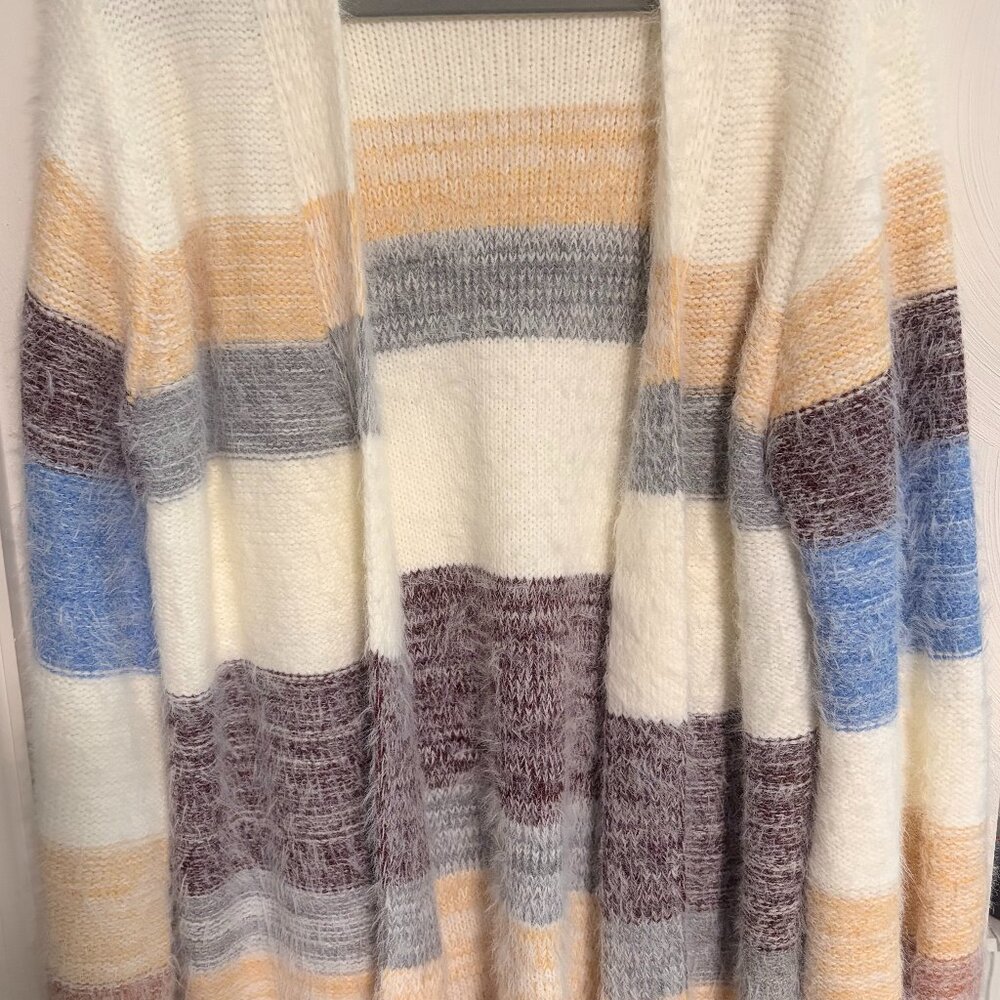 VENUS Fuzzy Cardigan Sweater